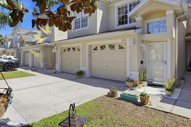 Building Photo - 700 Trotter Ln