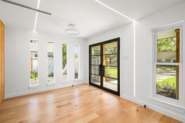 Building Photo - 2506 Briarbrook Dr
