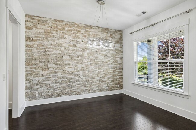 Building Photo - Available now in highly desirable Amelia Park! Beautifully maintained 5-bedroom, 3.5-bath home