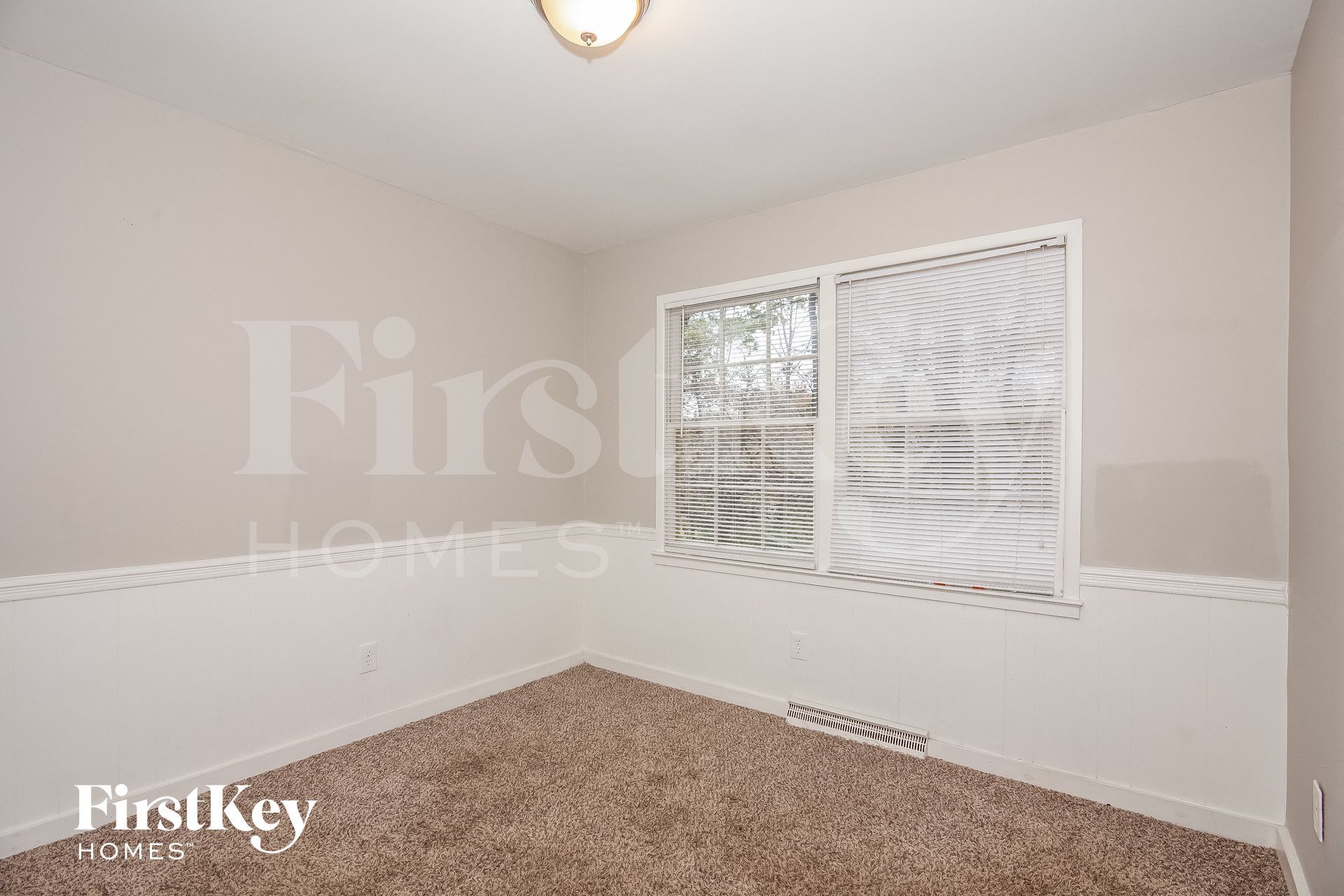 Building Photo - 4901 Delivau Dr