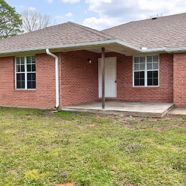 Building Photo - 230 W Gary St