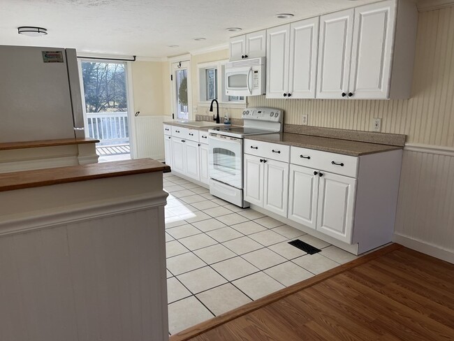 Building Photo - 49 Hayden Pond Rd