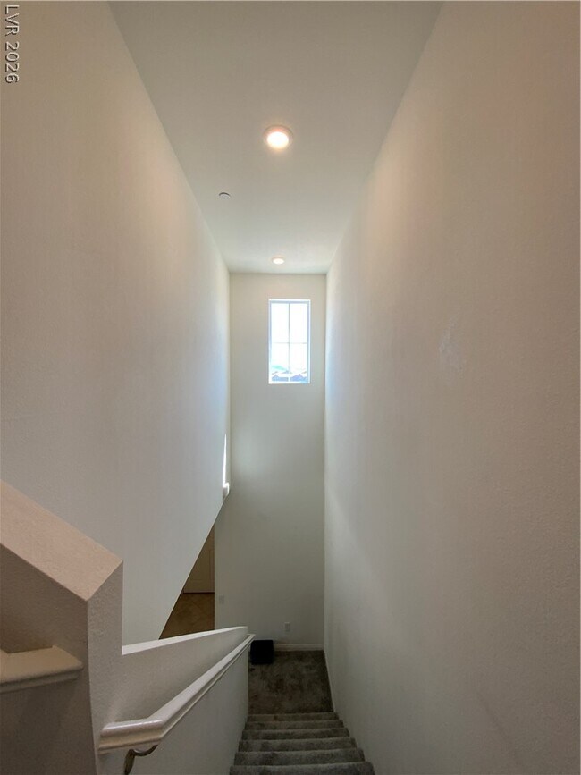 Building Photo - 3240 Avernus Ave