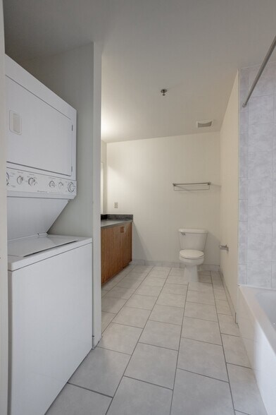 Building Photo - 6200 2nd Ave