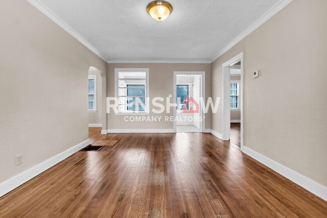 Building Photo - 3757 Faxon Ave