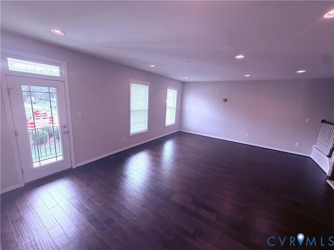 Building Photo - 11443 Hayloft Ln