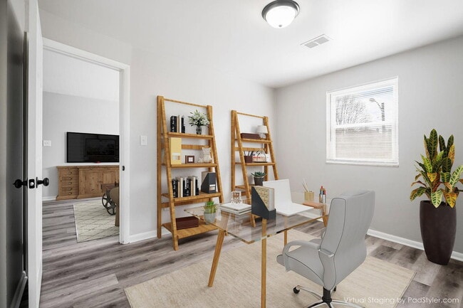 Building Photo - 474 Elsmere St