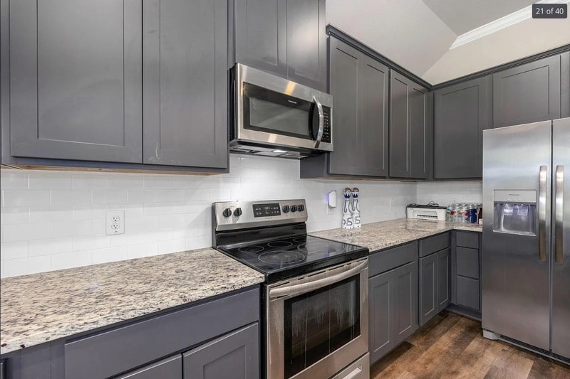 Building Photo - 26579 Pin Oak Dr