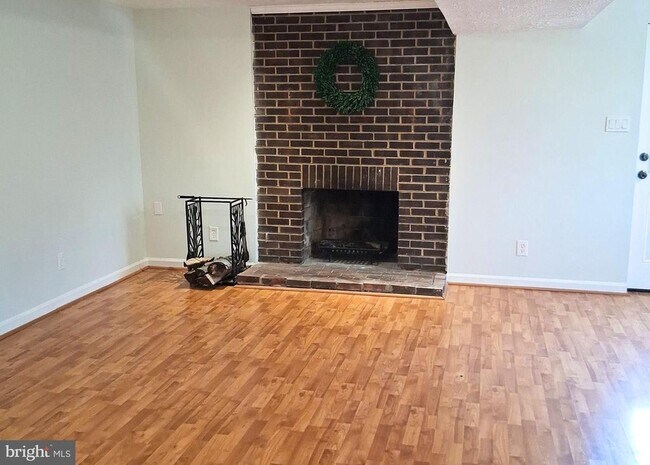 Building Photo - 14362 Southgate Ct