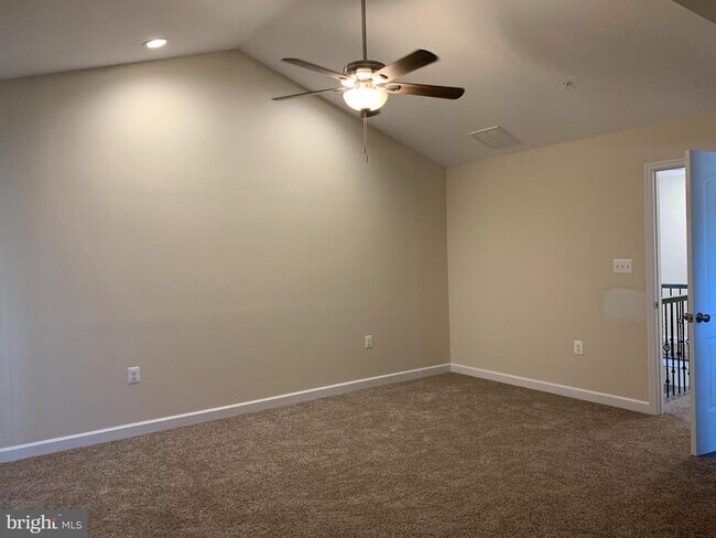 Building Photo - 8927 Erie Ave