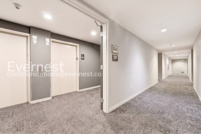 Building Photo - 1-Bed/1-Bath Condo with Pool, Spa, and Fitness Center!/Available Now!