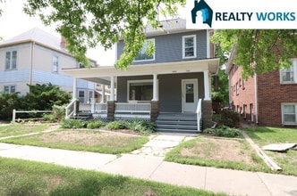 Building Photo - 1619-1623 D Street