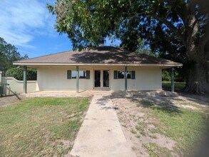 Building Photo - 743 Old Quitman Rd