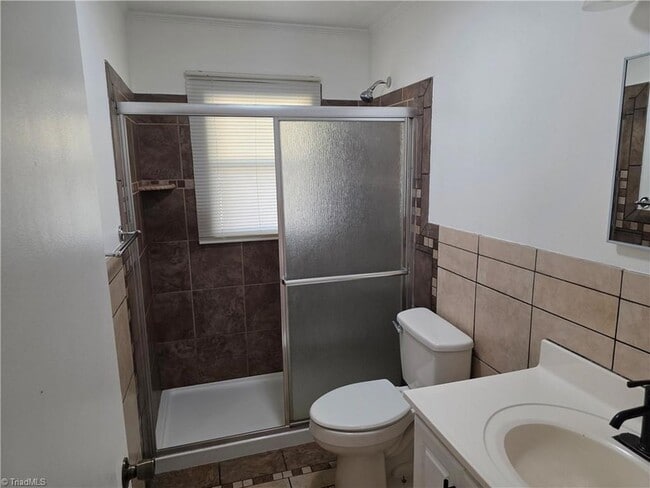 Building Photo - 3482 NC-268