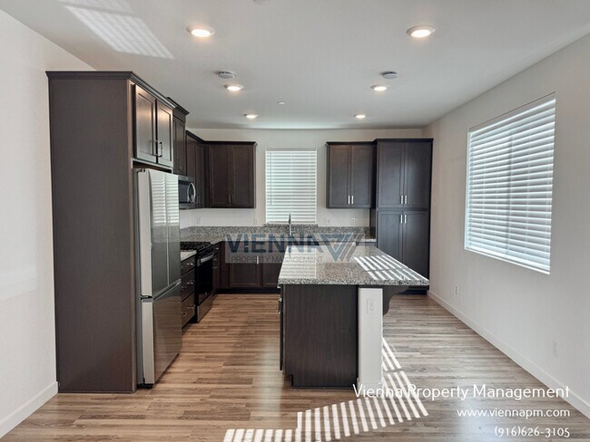 Building Photo - 4696 Snapdragon Wy