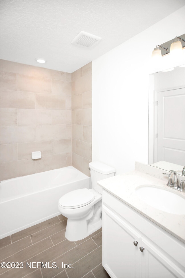 Building Photo - 348 Rosemont Dr