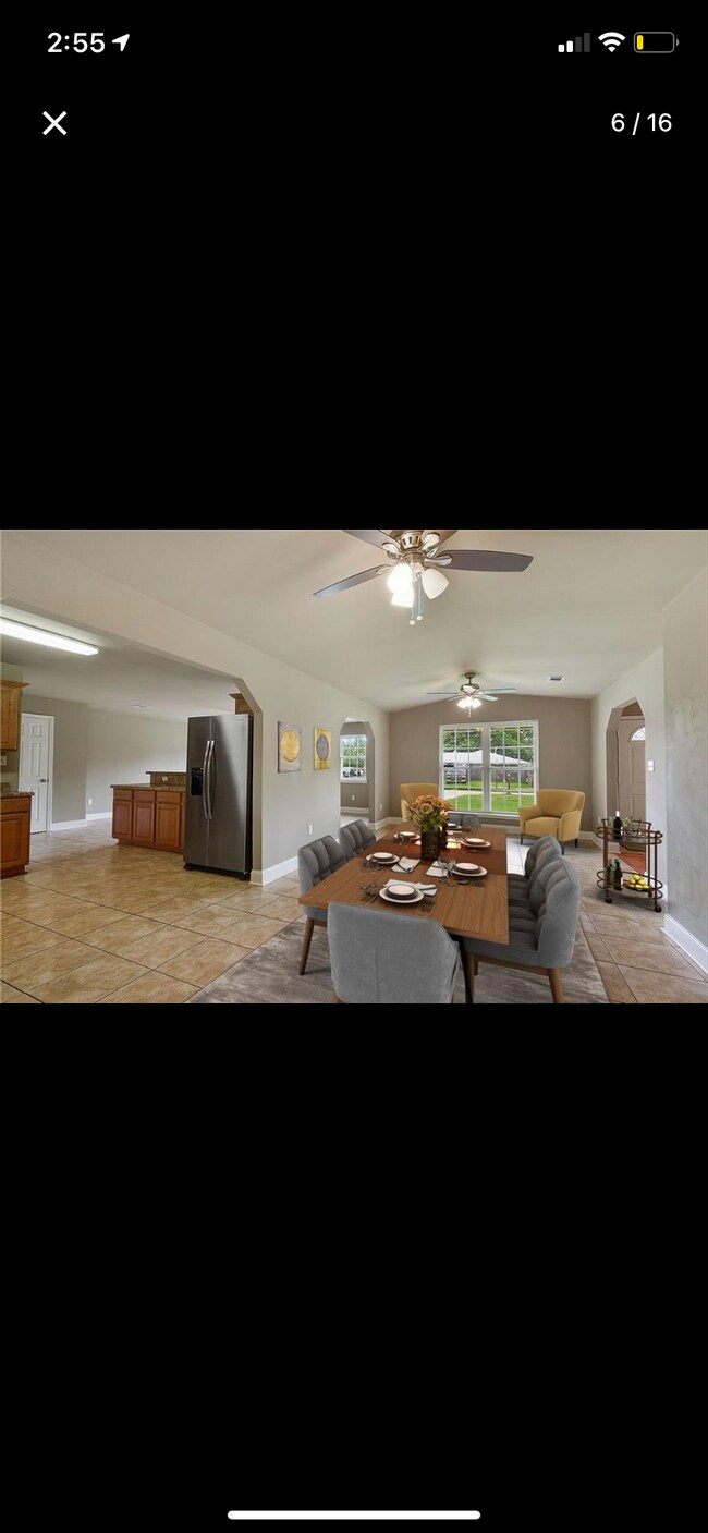 Building Photo - 205 Palm Springs Dr