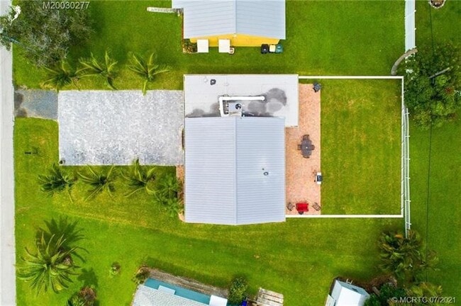 Building Photo - 356 Granada St