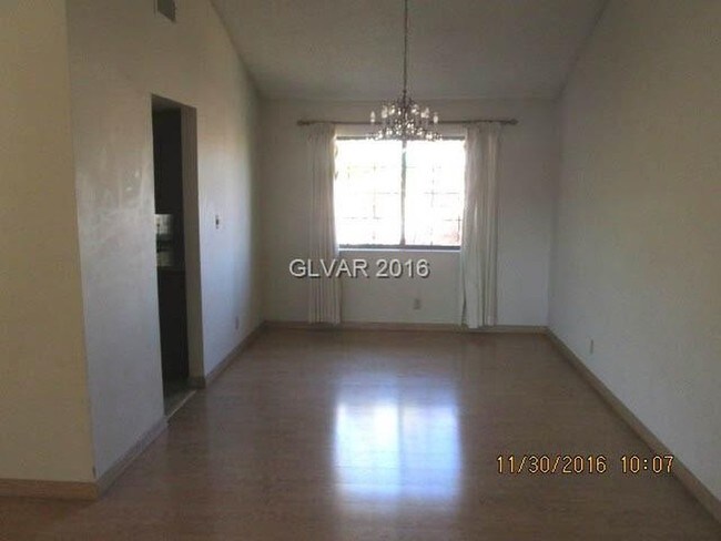 Building Photo - 6352 Sandpiper Way