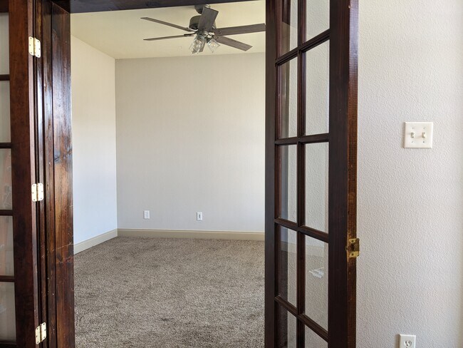 Office - 2309 Acorn Bend