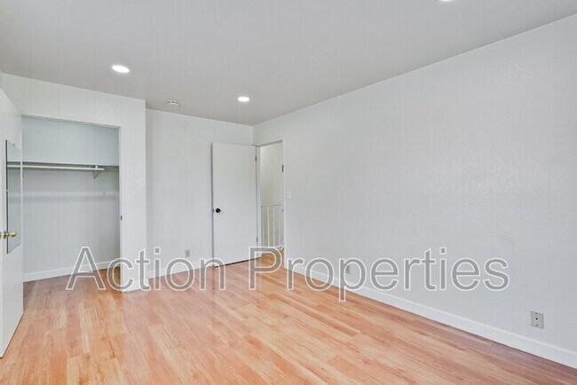 Building Photo - 4010 Shanj Ct
