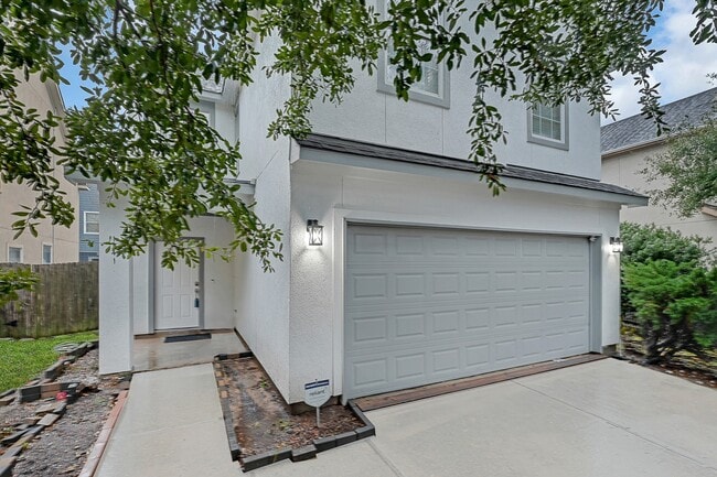 Building Photo - 15411 Lucky Star Dr