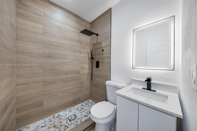 Building Photo - 6913 NW 4th Ct