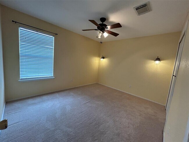 Building Photo - 17418 Dashwood Creek Dr