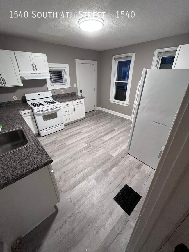 Huge Merion Village 3Bed Duplex! 1540 S 4th St Columbus OH 43207