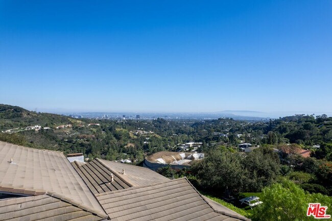 Building Photo - 2526 Cordelia Rd