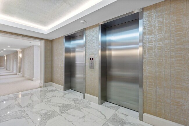 Building Photo - 3440 S Ocean Blvd