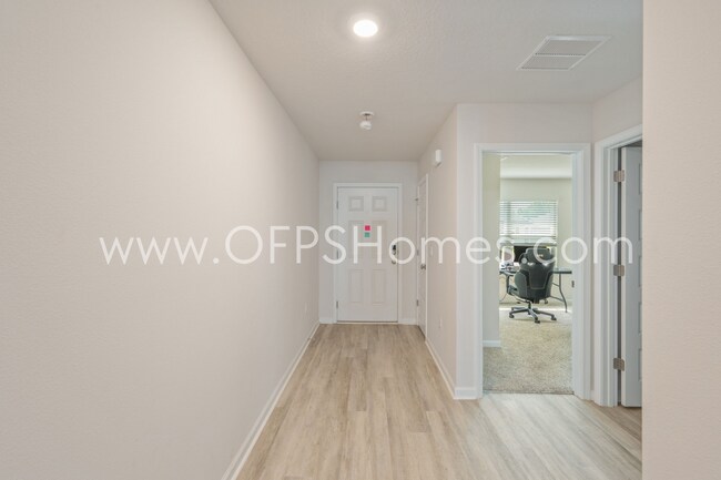 Building Photo - 4/2 in Pace Community!! AVAILABLE SEPTEMBER 2026!