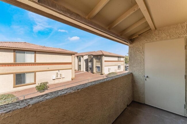 Building Photo - This beautifully renovated 2-bedroom, 2-bath condo is ready for immediate move-in!