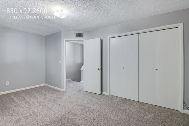 Building Photo - 23 Cape Dr NW