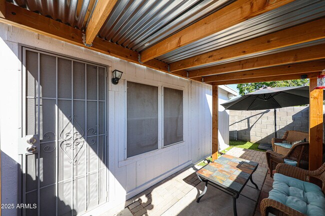 Building Photo - 11275 N 99th Ave