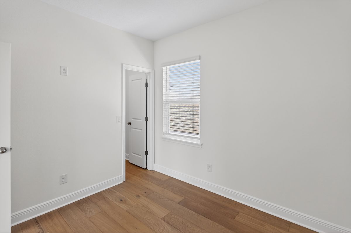 Building Photo - 2926 Sailhouse Dr