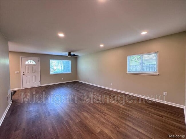 Building Photo - 21104 Inkster Rd
