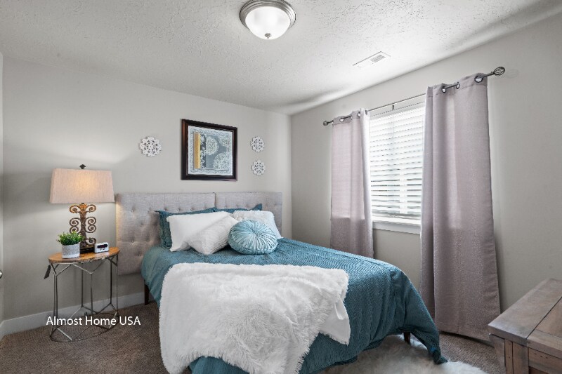 Building Photo - 572 Lewski Ln