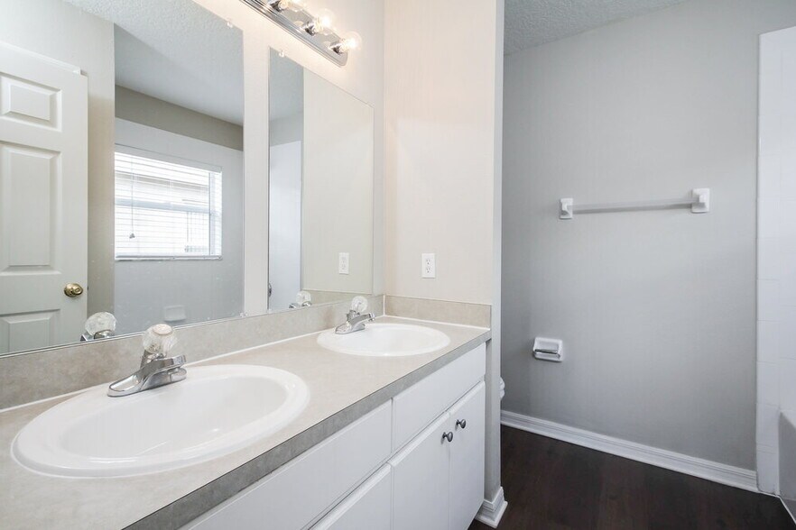 Building Photo - 13618 Silver Charm Ct