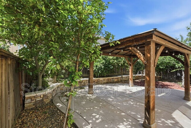 Building Photo - 651 N Andalusia Way