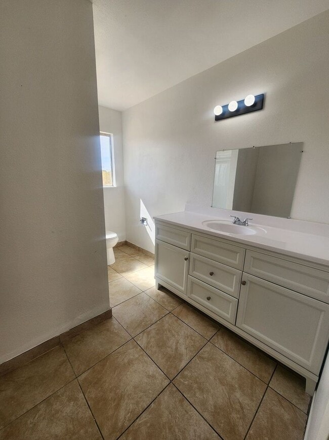 Building Photo - 73967 Buena Vista Dr