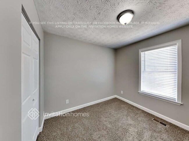 Building Photo - 5200 Gable Ridge Way