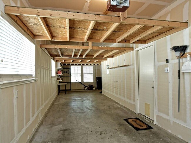 Building Photo - 1316 Diner Dr