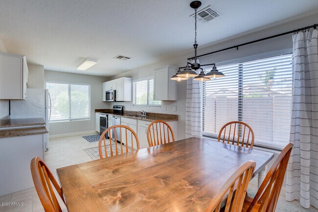 Building Photo - 3868 W Carlos Ln