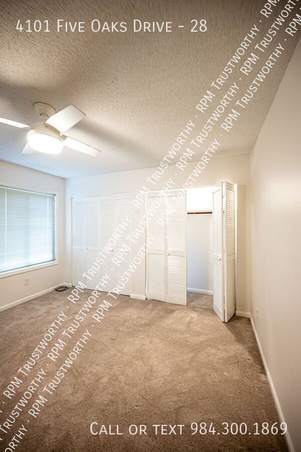 Building Photo - 4101 Five Oaks Dr