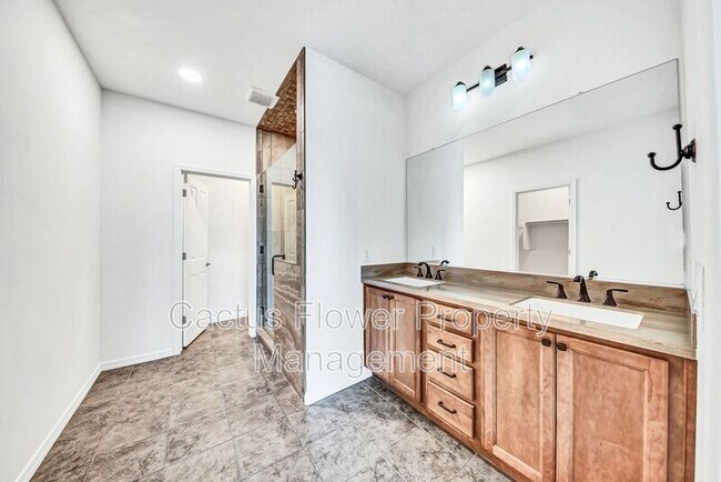 Building Photo - 9751 E Palladium Dr
