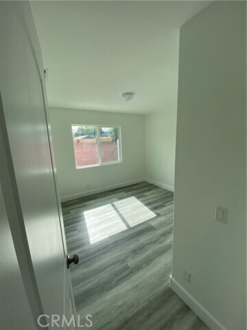 Building Photo - 2402 W Maple Ave
