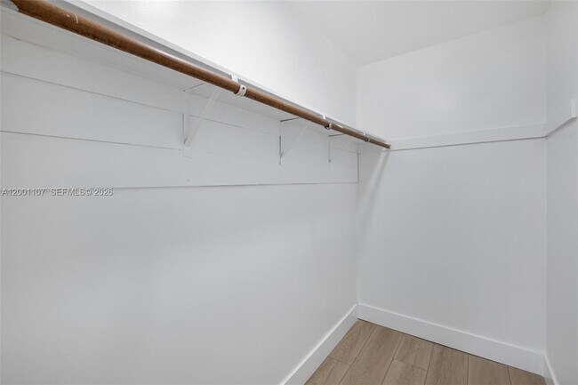 Building Photo - 3582 NE 171 St