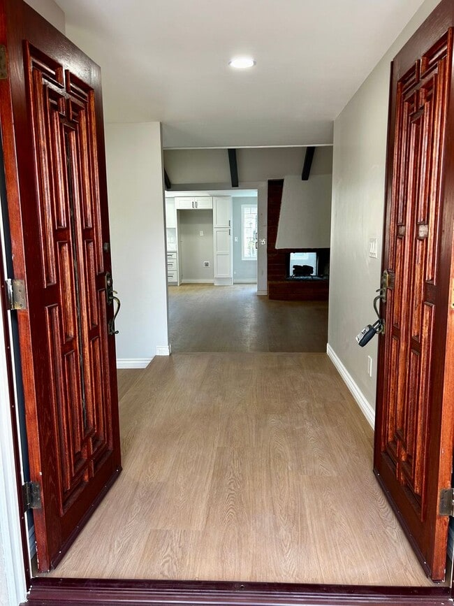 Building Photo - Welcome Home! Beautifully Renovated 3-Bedroom Pool Home in the Heart of Cypress