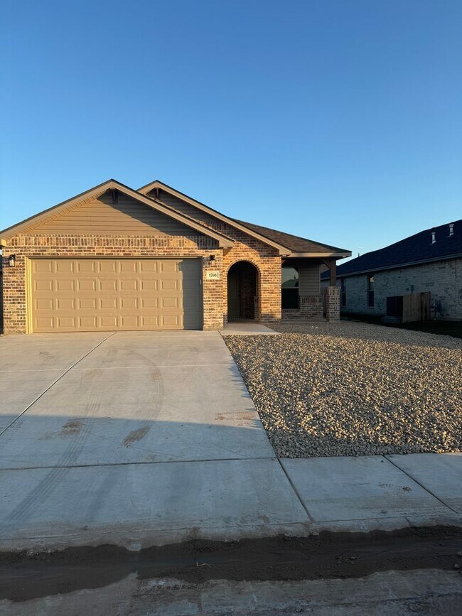 Primary Photo - Brand newer construction 3/2/2 CISD 1/2 1s...